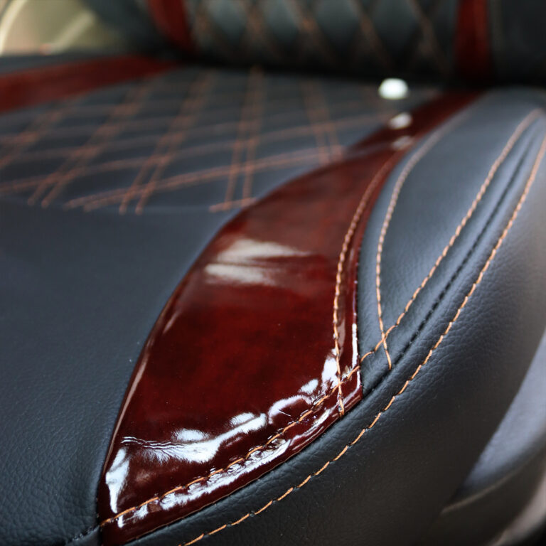 روکش صندلی مناسب پژو پارس (چرم مشکی خرجکار طرح چوب همراه باپشت گردنی)